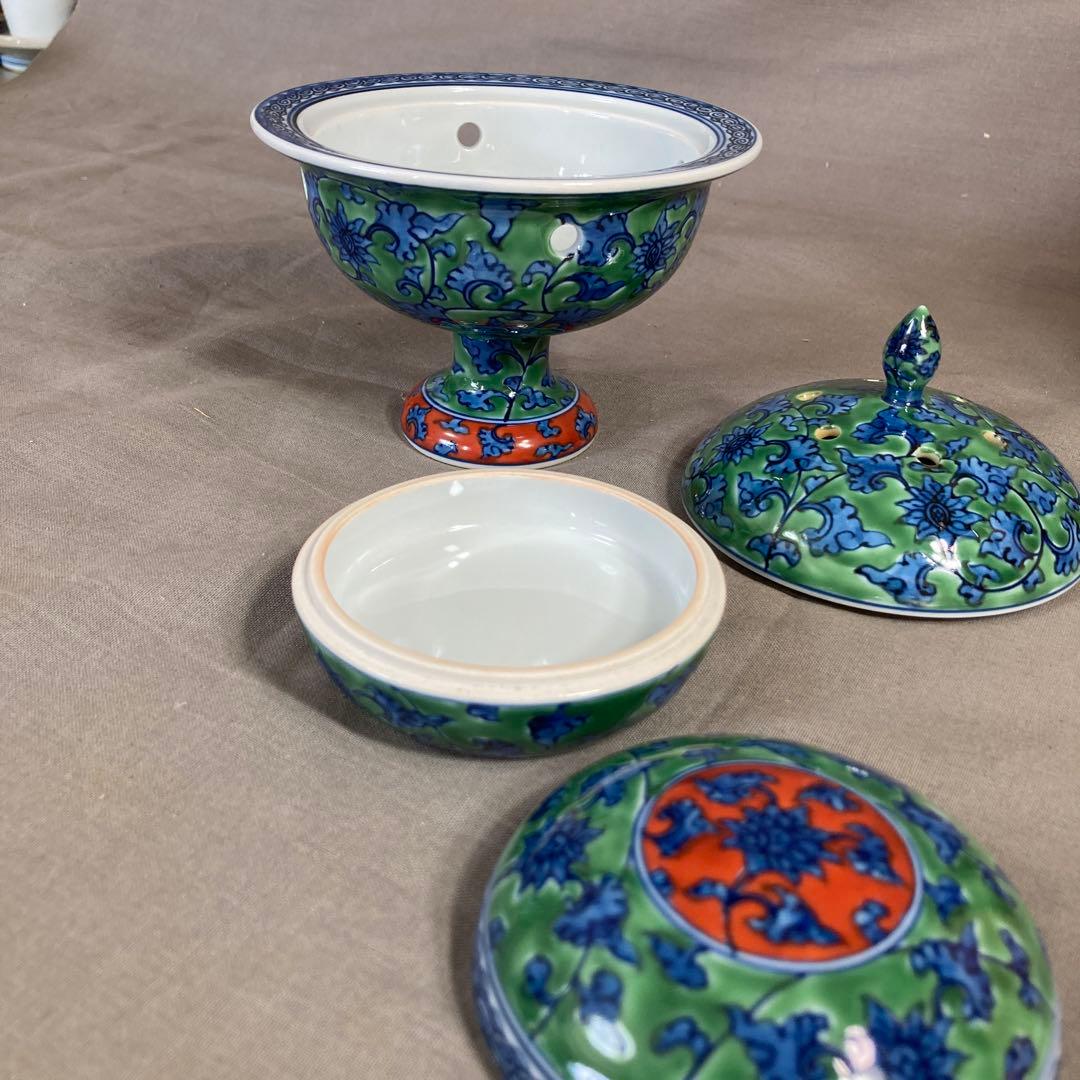 【源右衛門】古伊万里の伝統　日本の名窯　舘林源右衛門作　染錦緑彩唐草文　御香揃