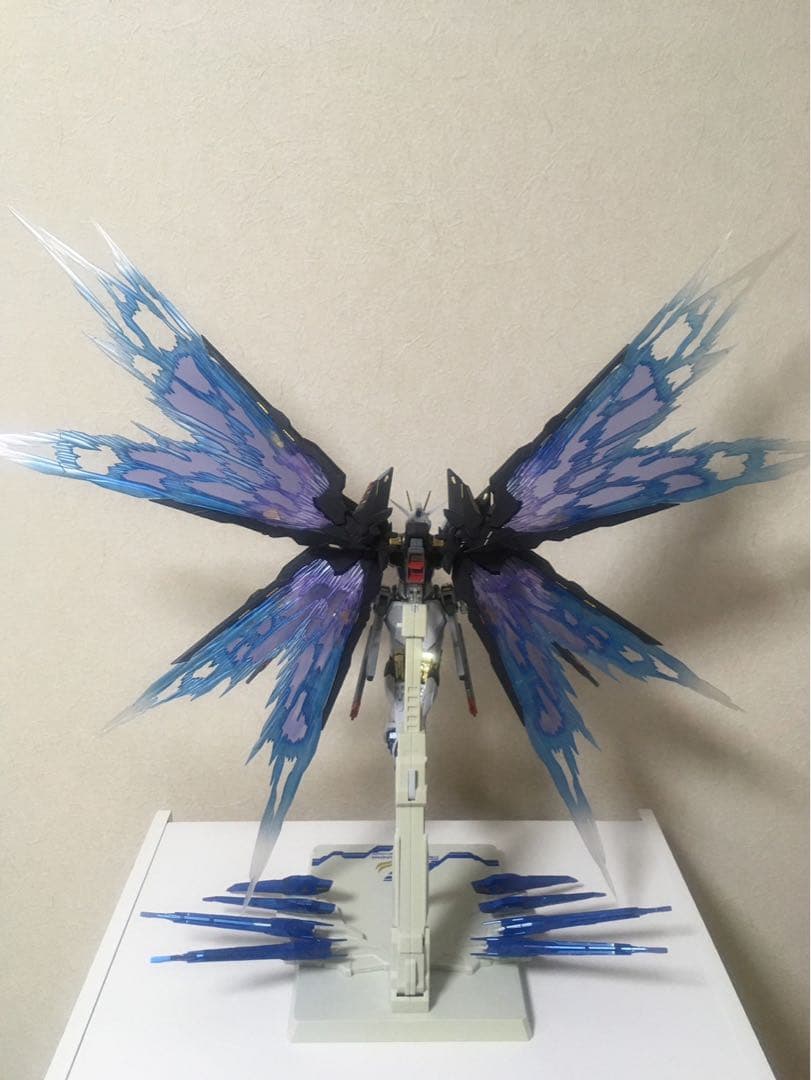 メタルビルド　ストライクフリーダムガンダム　光の翼