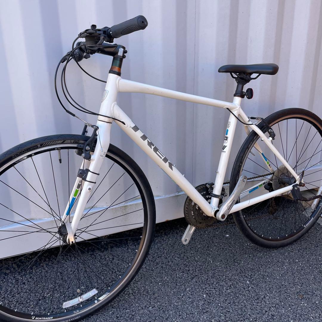 クロスバイク 7.4FX 身長175-186cm 定価8.3万円 ホワイト