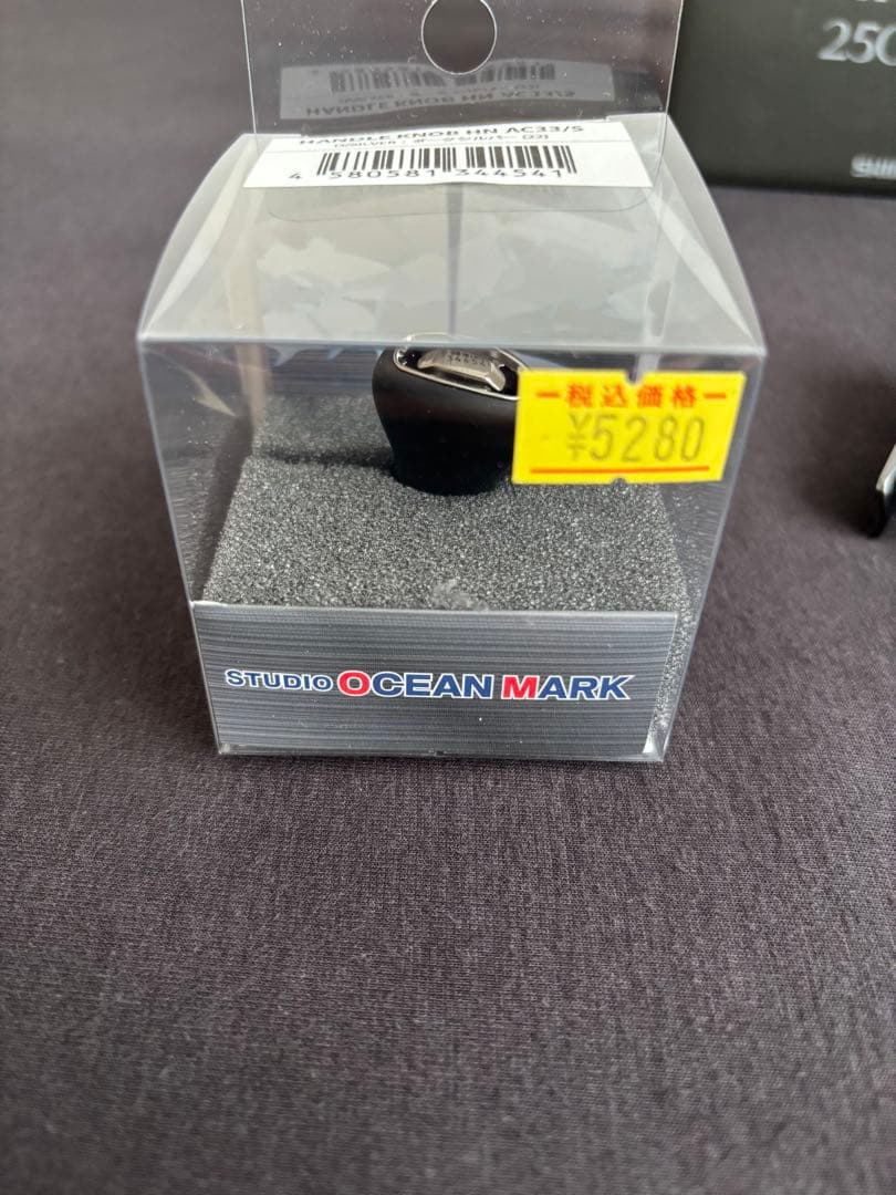 24ツインパワー 2500SHG 替えスプール.パワーハンドルノブ付