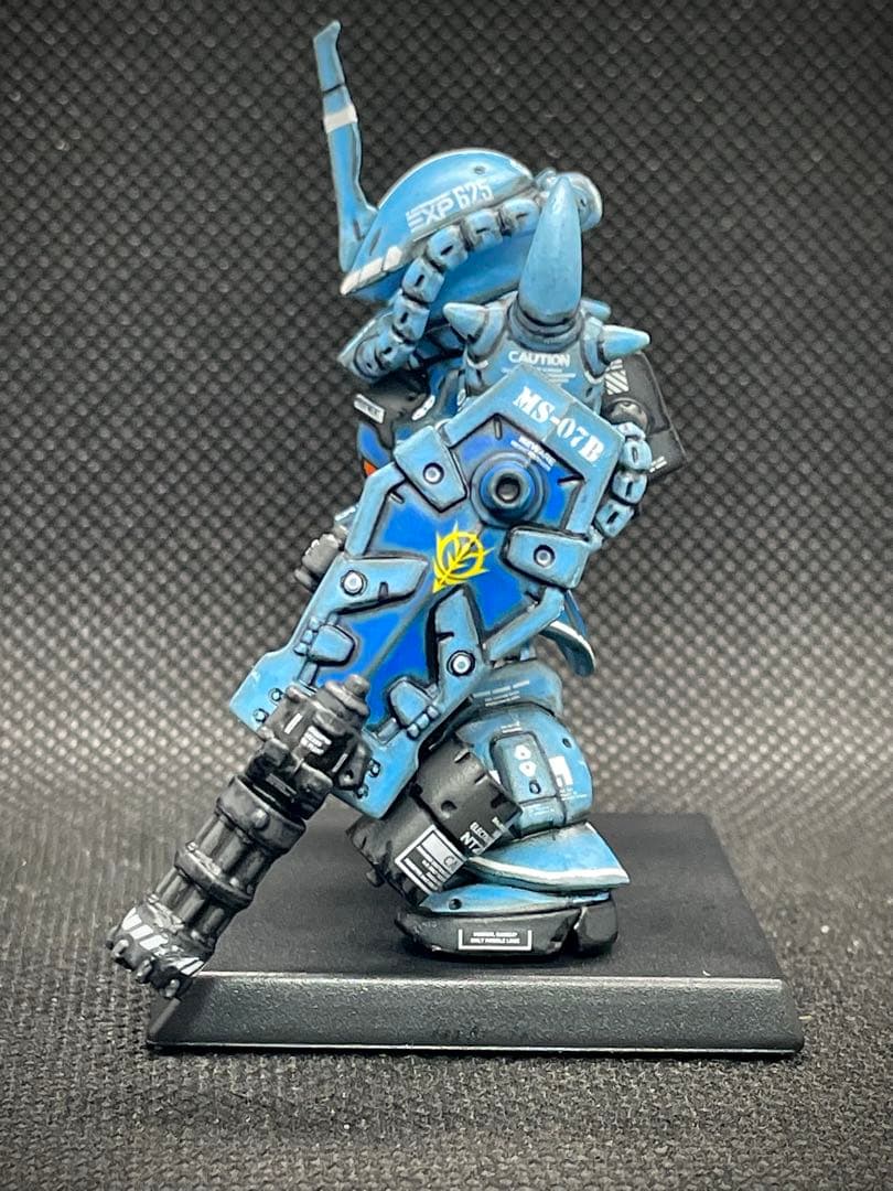 【送料無料】ガンダムコンバージ グフカスタム ガトリングシールドVerリペイント