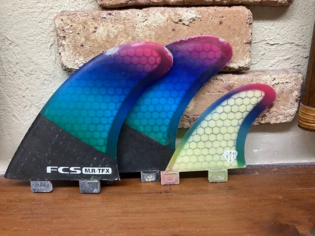 廃盤M.R TFXマーク・リチャーズ ツイン スタビライザー旧FCS