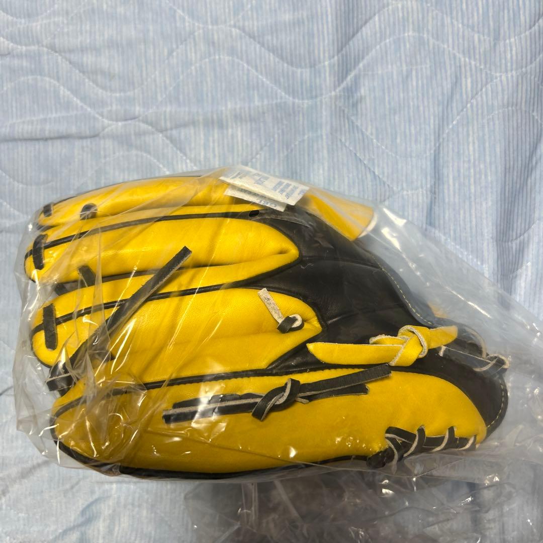M*a様 新品未使用タグ付き　調子くんグラブ　プロスピ　マエケン　グローブ