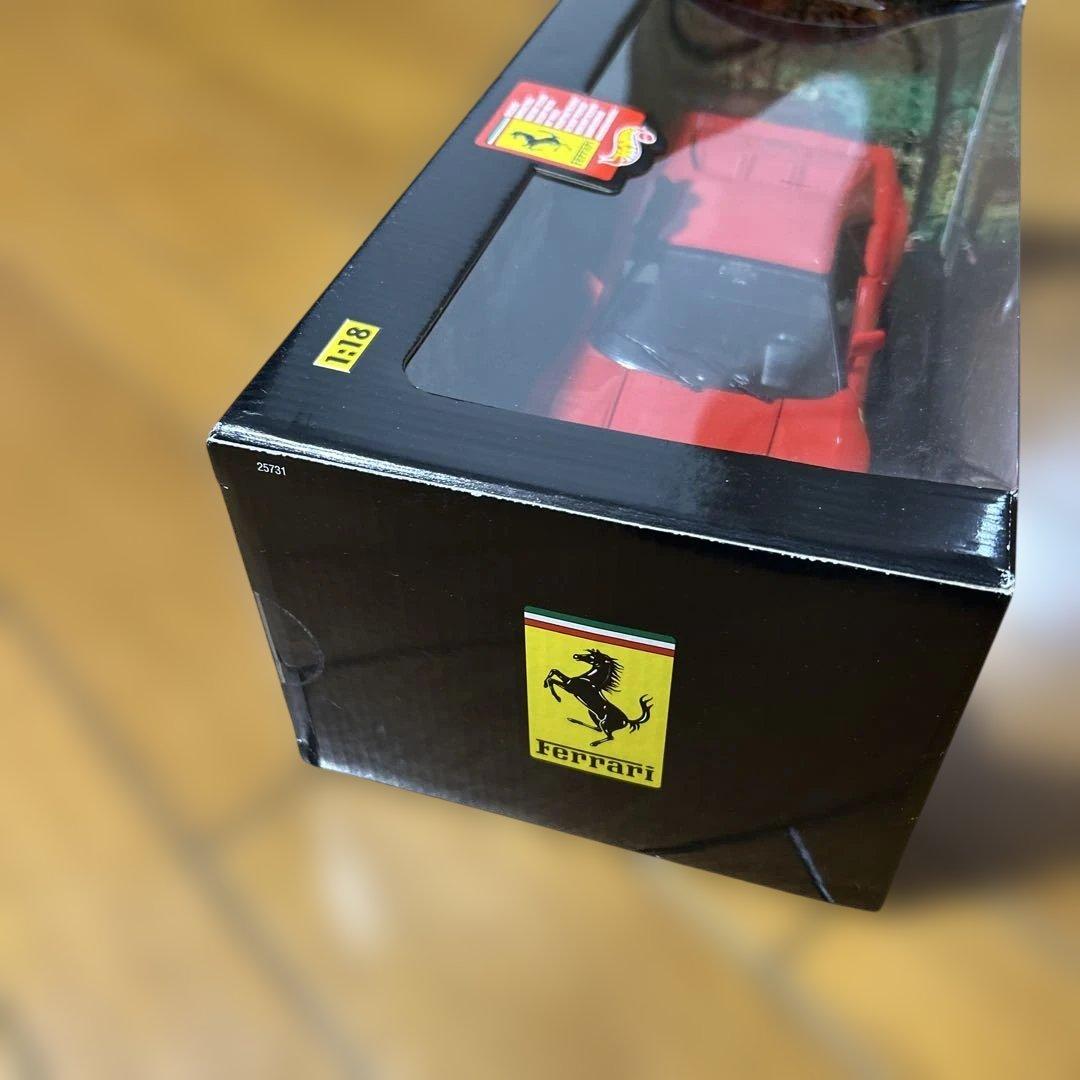 ホットウィール製1984年式フェラーリ288 GTO 1/18スケールミニカー