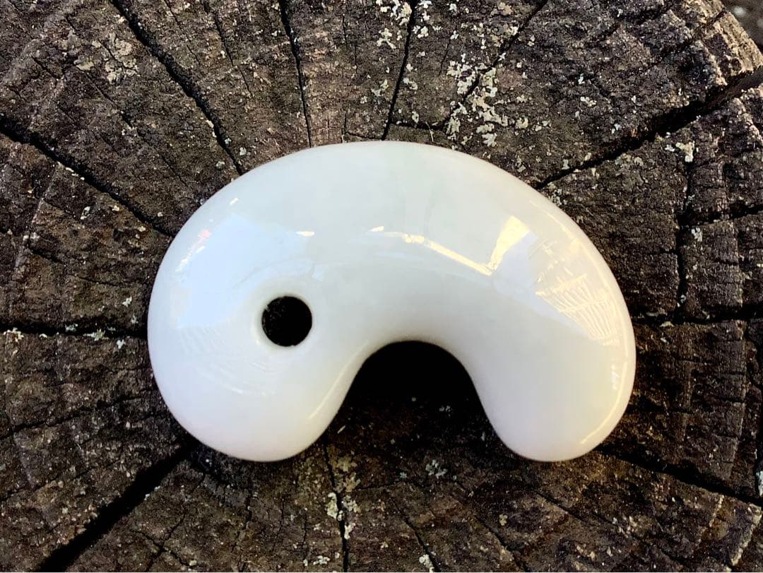 ✳極上品種のアイスジェイド氷　糸魚川翡翠勾玉　一生物の本物　お値段に自信　鑑別付