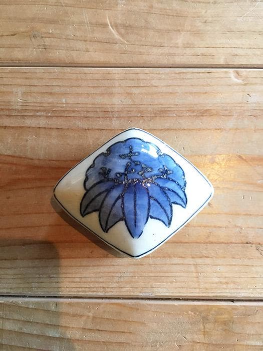 香合 菱形 笹りんどう 染付 銘あり 共箱付 中古 古物 19.01.12-1