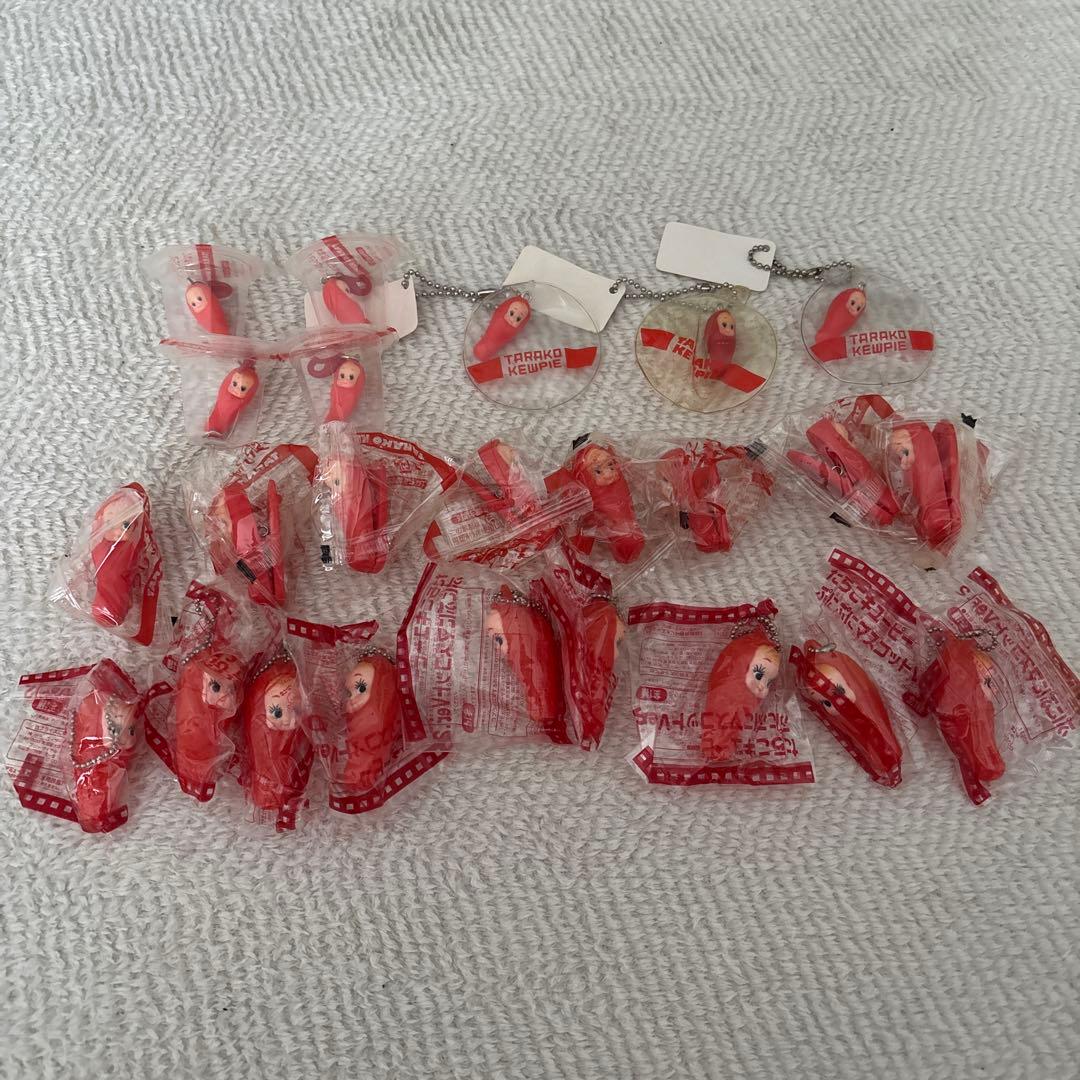 平成レトロ　レア　キューピーたらこのキーホルダー とクリップ24個