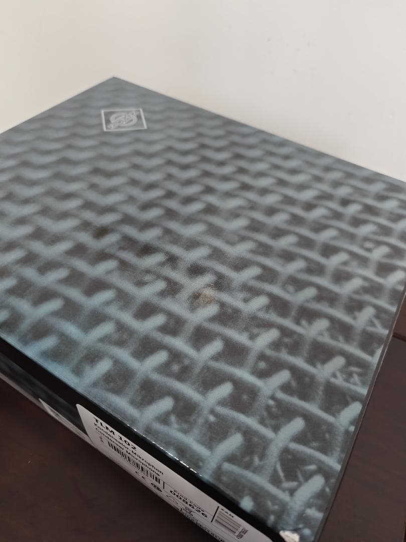 NEUMANN TLM102コンデンサーマイク シルバー ショックマウント付