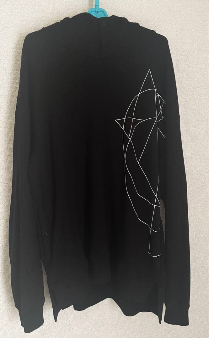 lynch.悠介/PULLOVER HOODIE