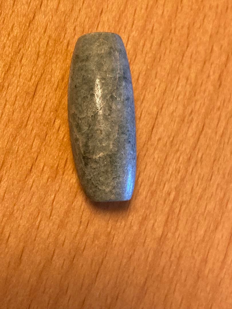 ④マヤ翡翠　天然石　穴付き　希少　天然石