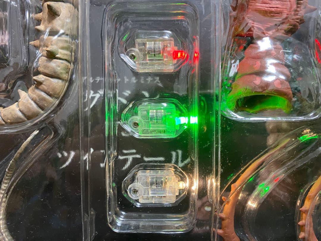 アルティメットルミナス【グドンvsツインテール】帰ってきたウルトラマン