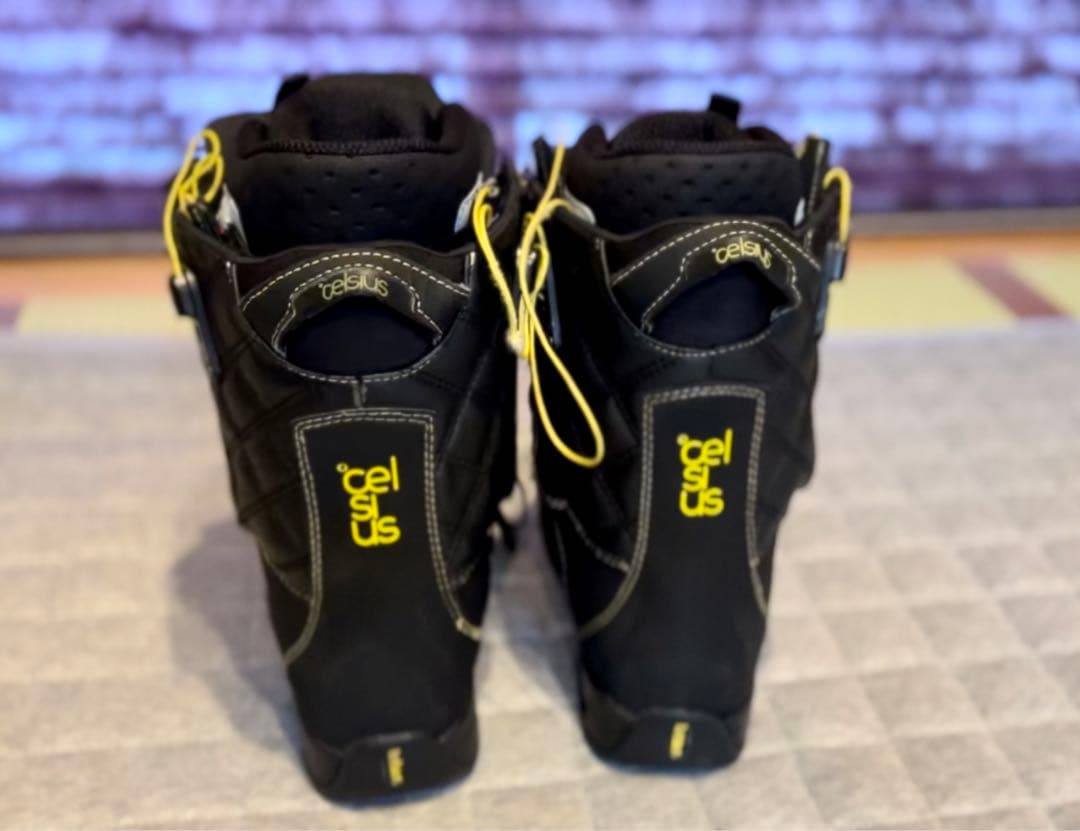 CELSIUS ブーツ23.5センチ