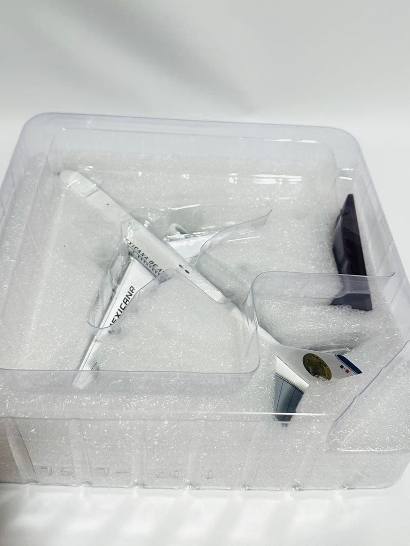 Gemini 1/200 B757-200 Mexicana 80周年記念