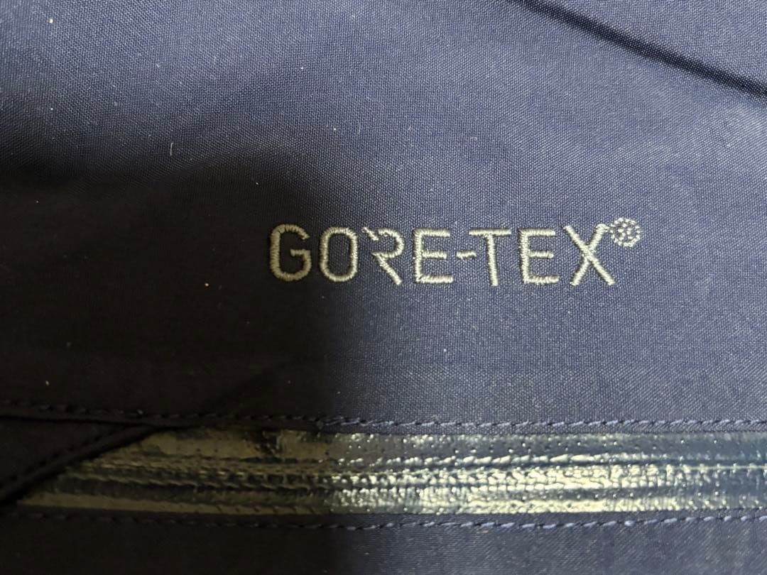 マーモットmarmot ゴアテックスGORE-TEX 紺色　Ｌサイズ　ＸＬ