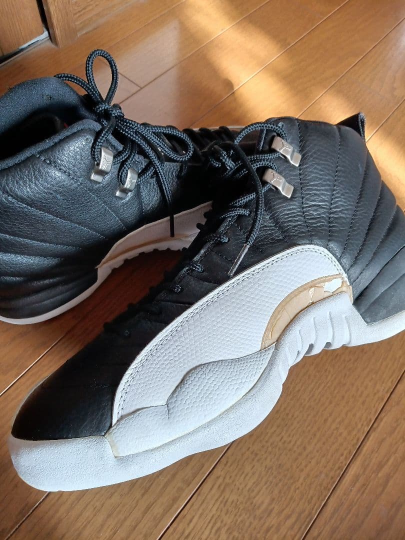 週末価格 新品　AIR JORDAN　スニーカー バッシュ