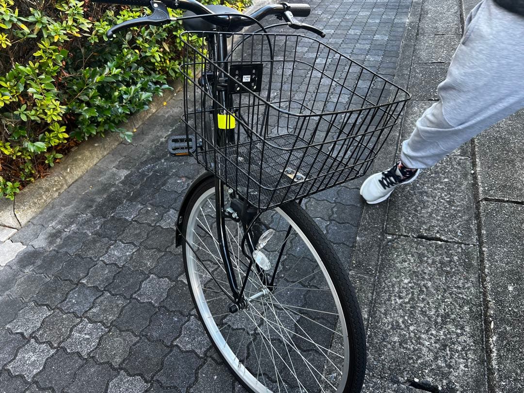 美品【自動空気入れ付き！】カダローラ黒自転車