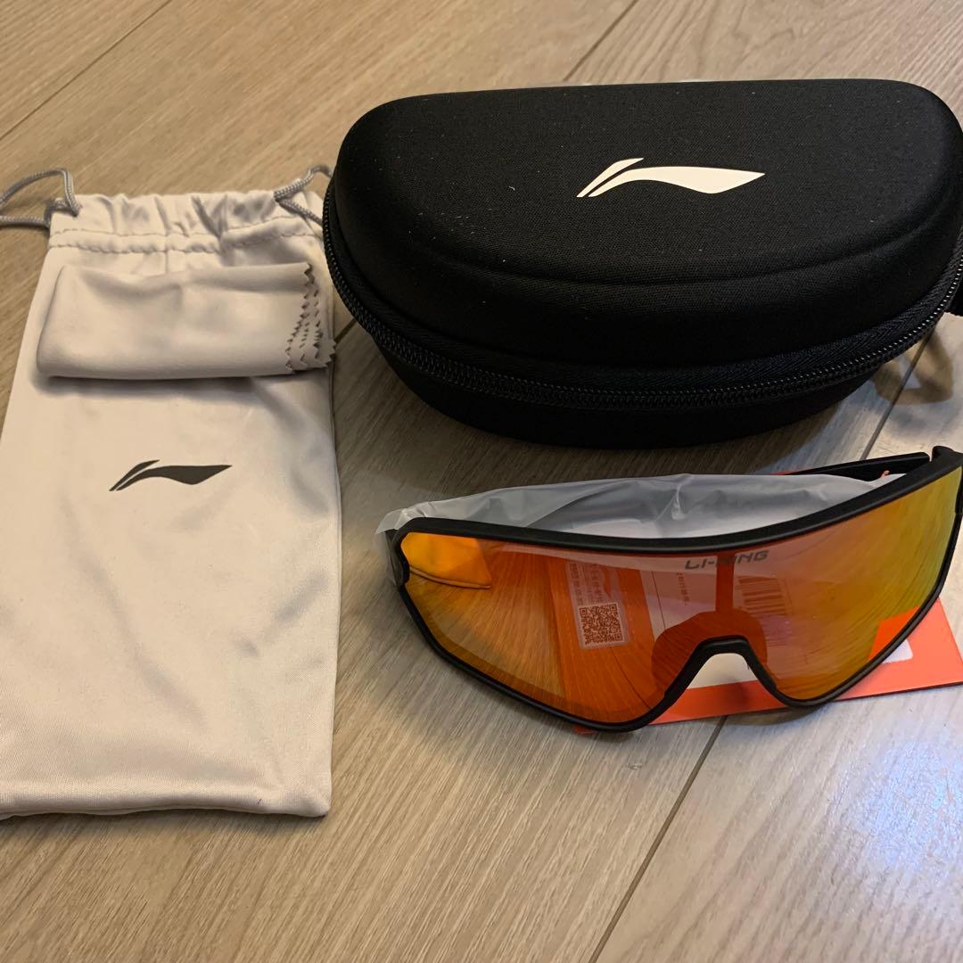 【新品未使用】リーニン　サングラス