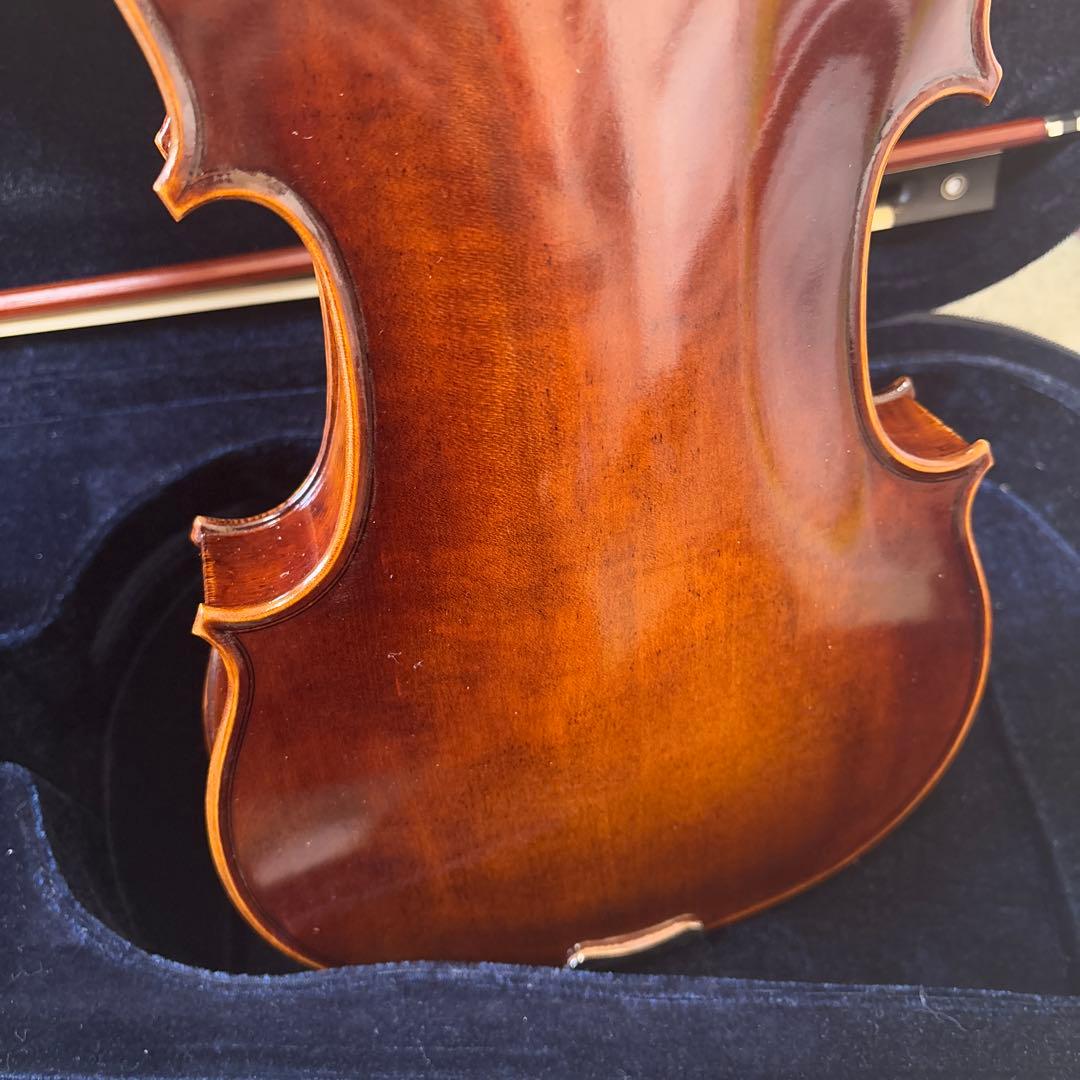 高品質・美品 初心者向け（本体/弓/肩当て/ケース/松脂）セット バイオリン