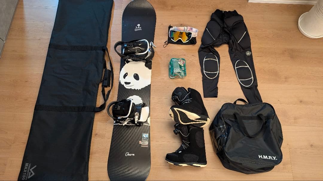 【美品】 Spoon Charm 146cm スノーボー ド パンダ 付属品多数