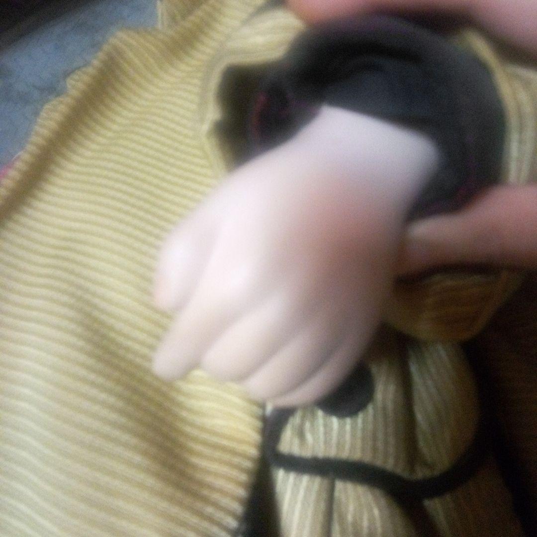 癒し系柔らかな表情の少女／アンティークドール