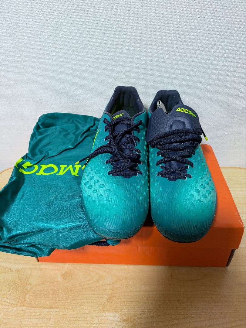 ナイキ　マジスタオーパス2　HG-E　25.0cm