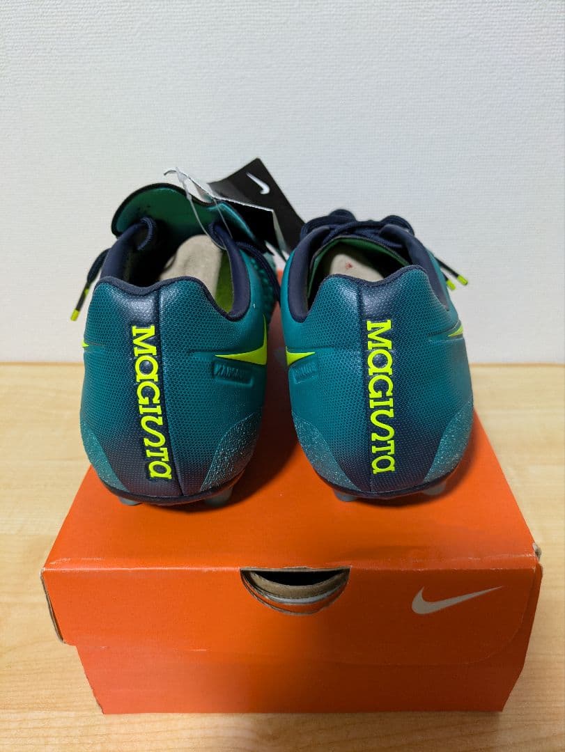 ナイキ　マジスタオーパス2　HG-E　25.0cm