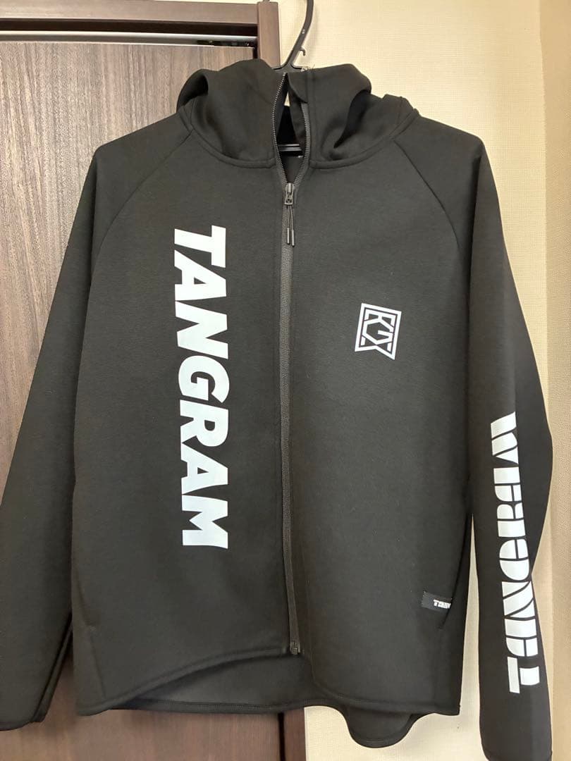 タングラム　パーカー　Ｍサイズ