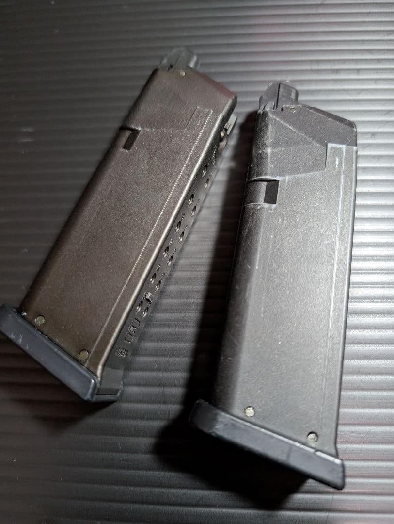 東京マルイ グロック19 GEN4 予備マガジン付き