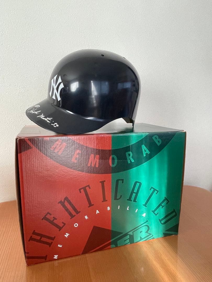 松井秀喜 直筆サイン入り ヤンキースヘルメット　証明書付き