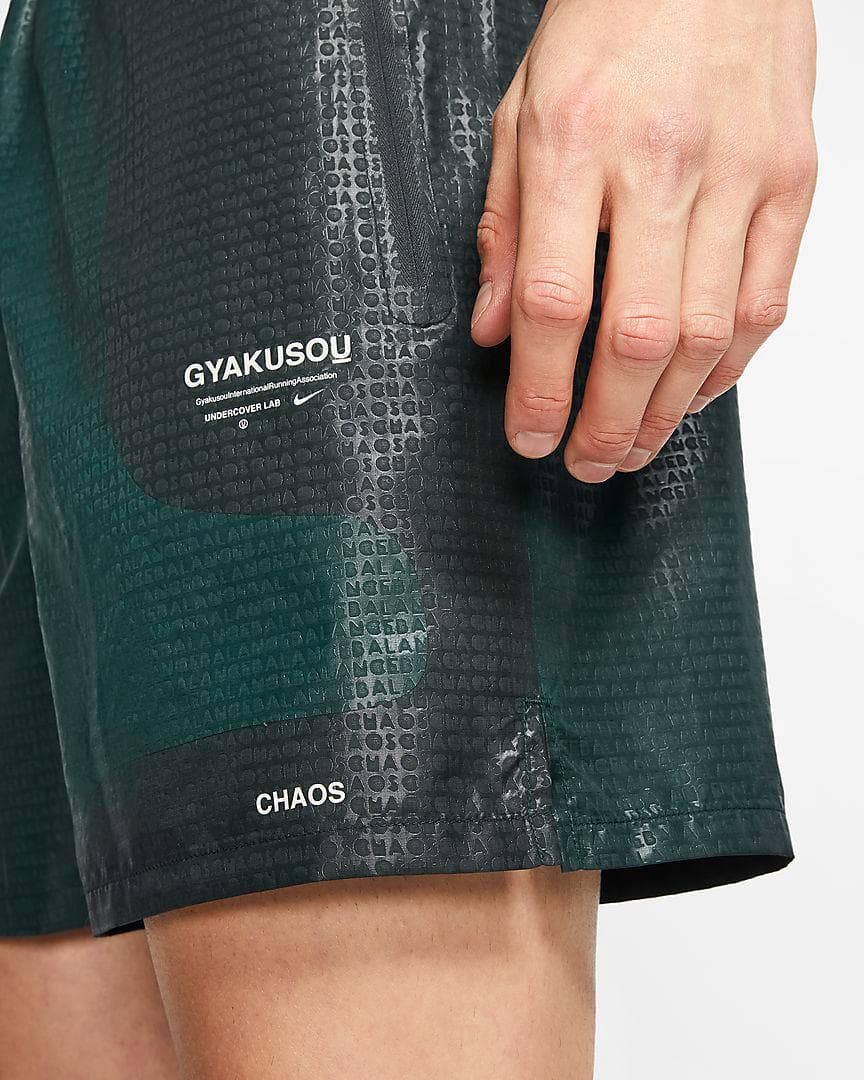 ☆匿名発送☆ナイキ　ランニングショートパンツ　GYAKUSOU