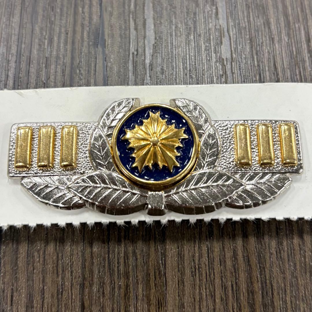 日本警察 階級章 レプリカ 記章 バッジ ワッペン 新品未使用 巡査部長