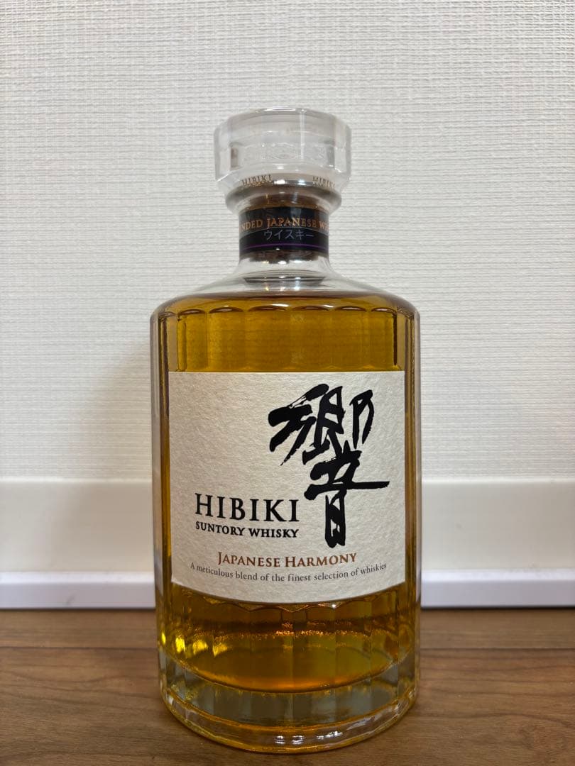 サントリー　ウイスキー　響　ジャパニーズハーモニー　新品未開封　700ml