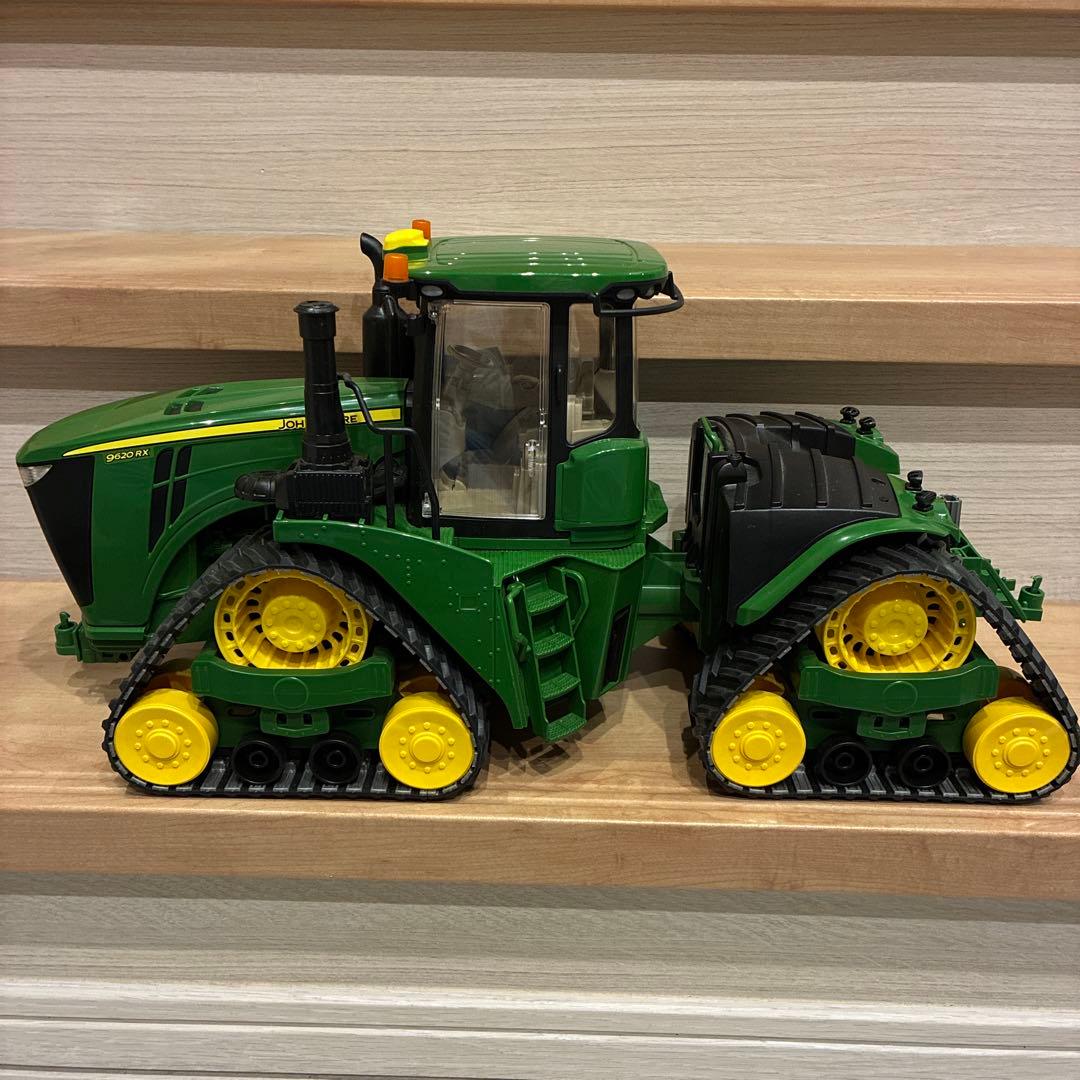 ブルーダー　JOHN DEERE トラクター