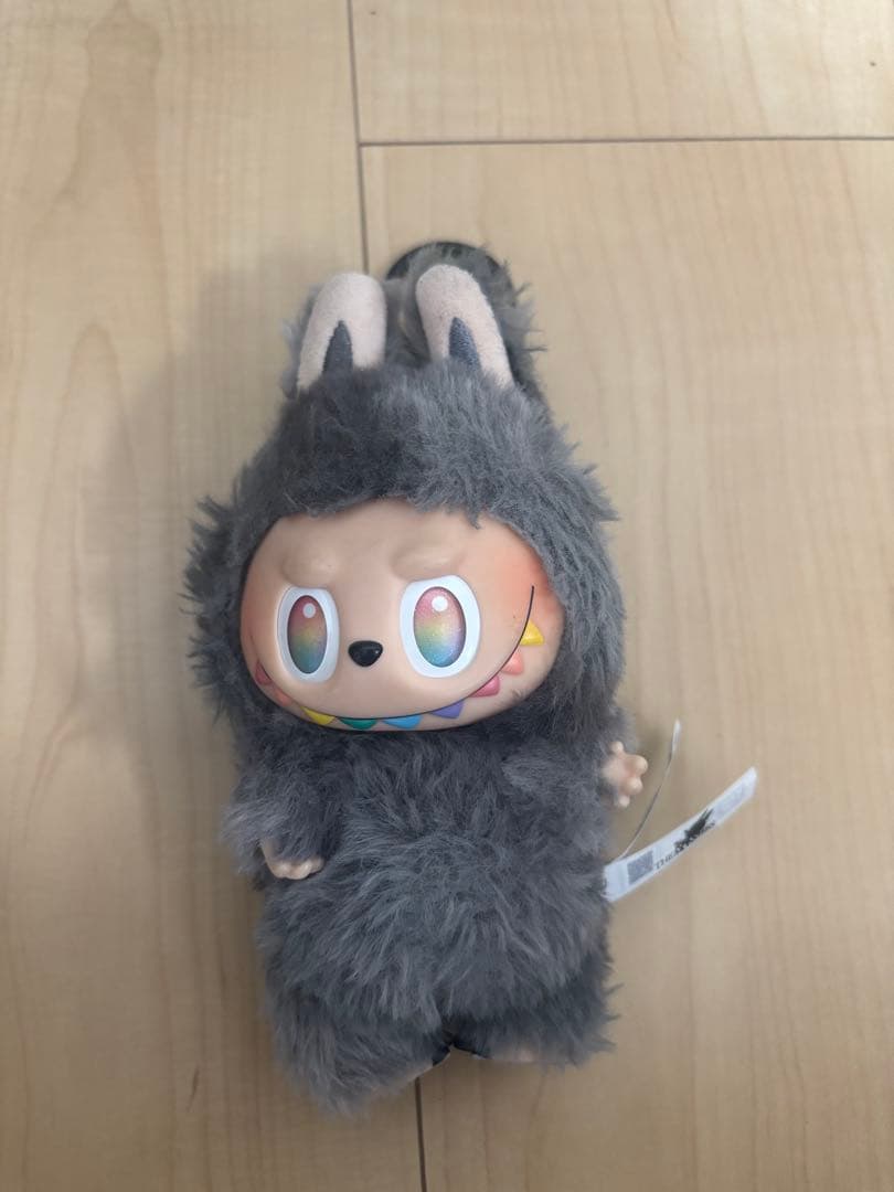 LABUBU ラブブ シークレット ブラック 虹色アイ＆歯 1/72 レア