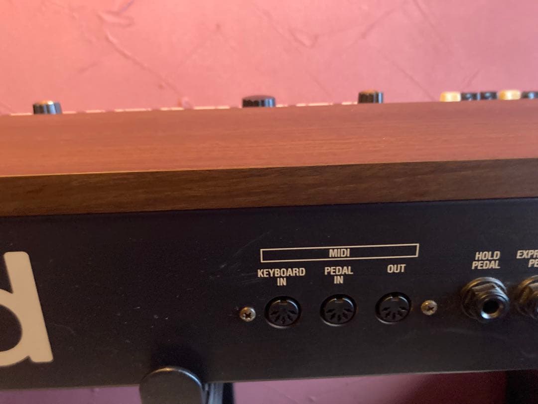 Roland VK-8 オルガン