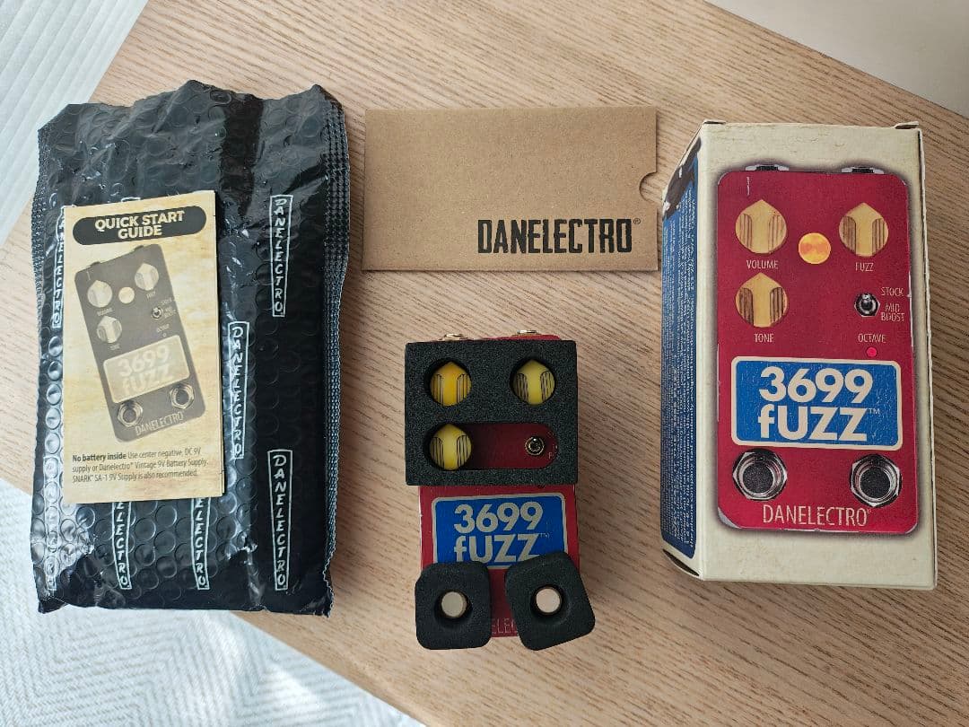 Danelectro 3699 Fuzz ギターエフェクター
