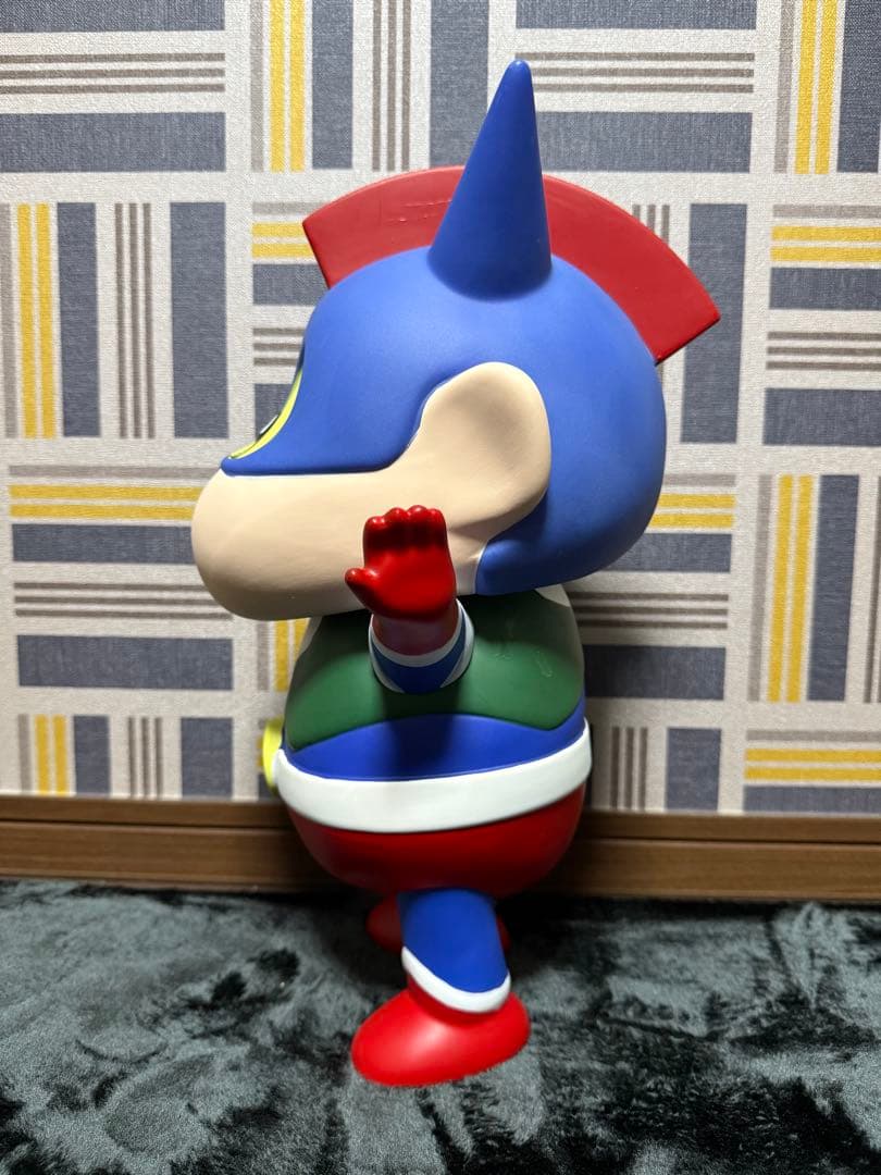 クレヨンしんちゃん42cmフィギュア