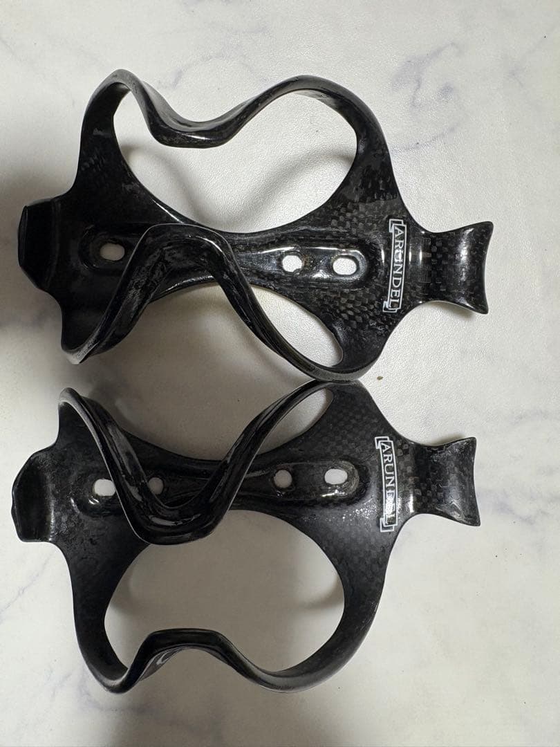 ARUNDEL カーボンボトルケージ 2個セット