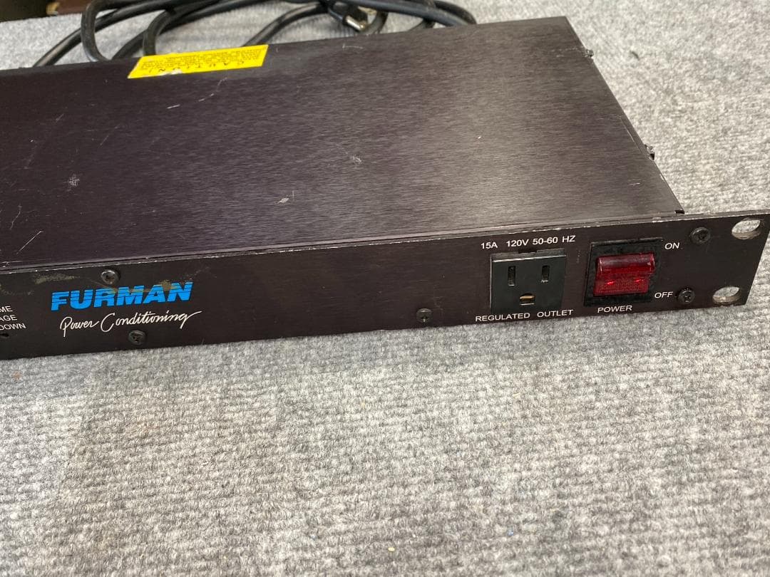 FURMAN AR-1215J 電源ディストリビューター