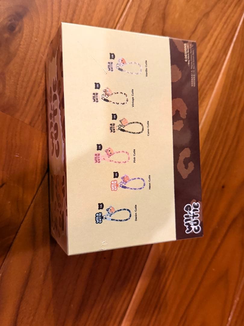 CRYBABY Wild but Cutie フォンチャームPOPMART