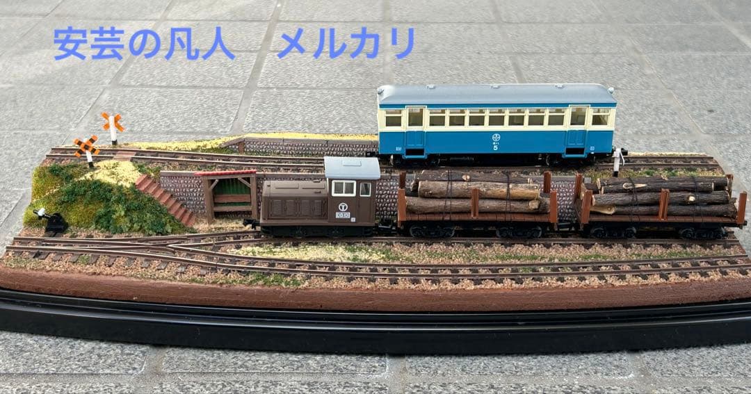 HOナロー(軌間9mm)55 ひな壇ヤードのある風景 アクリルケース付