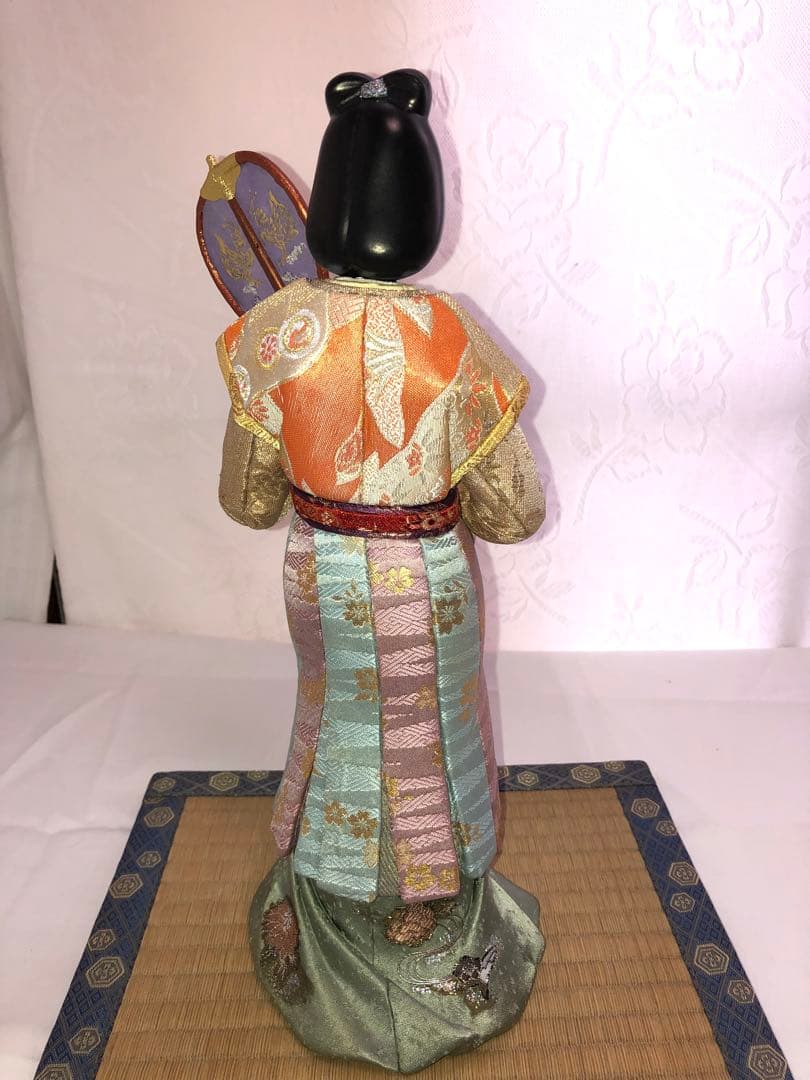 天平美人　　木目込人形