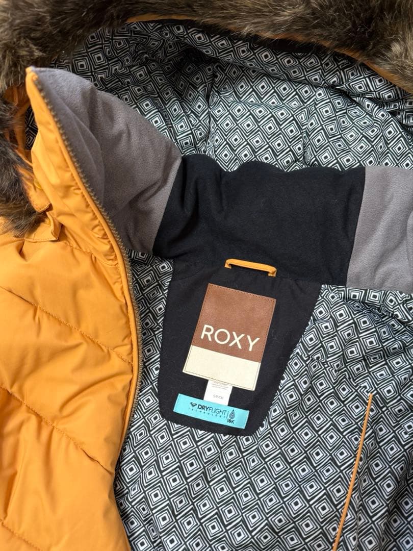 【タグ付き新品】ROXY スノーウェア ダウンジャケット