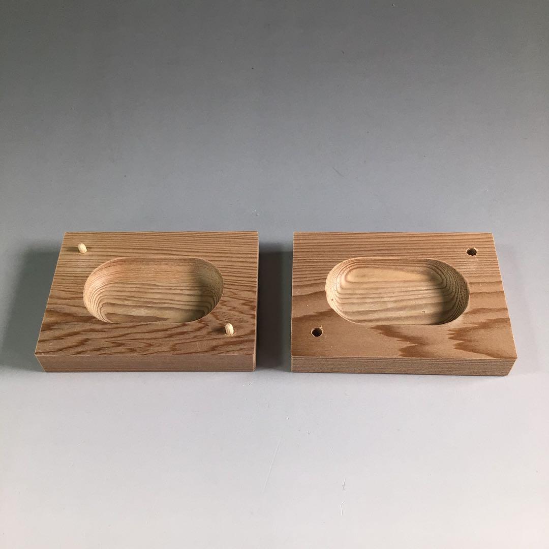 Ｒ２１１　香合　『岩木秀斎作』『東大寺　筒井寛昭　箱書』『東大寺古材香合』　共箱