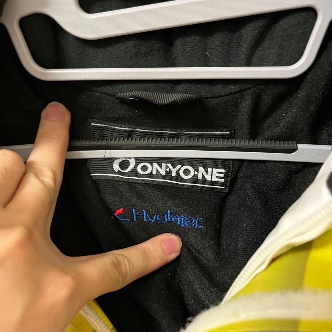 【入手困難】on yo ne スキーウェア ユニセックス 青・黄・白 幾何学模様