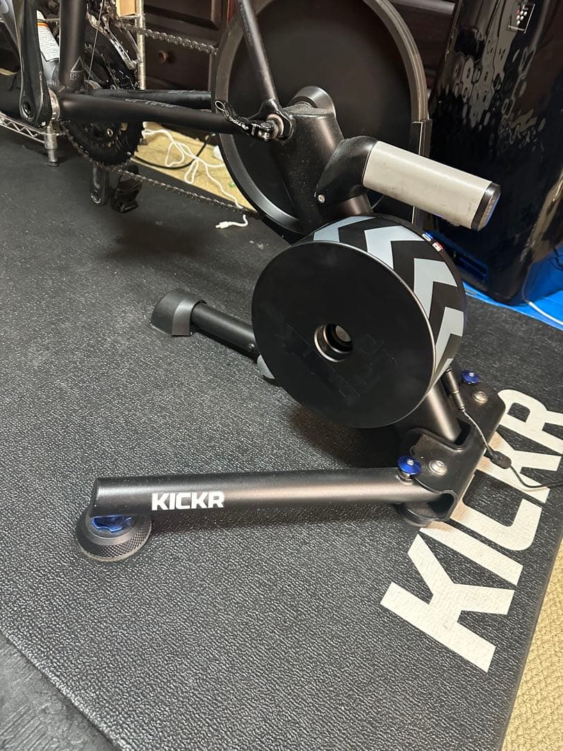 ジャンク品Wahoo KICKR スマートトレーナー　V5