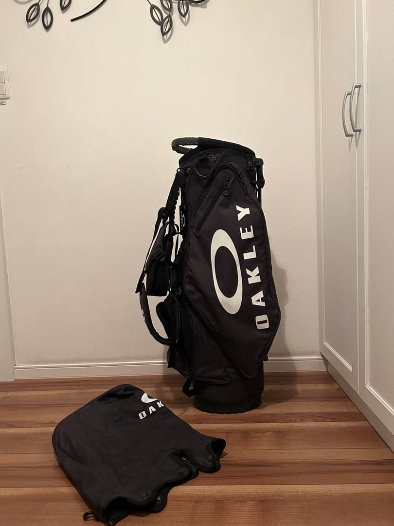 OAKLEY キャディバッグ スタンド付　BLACK