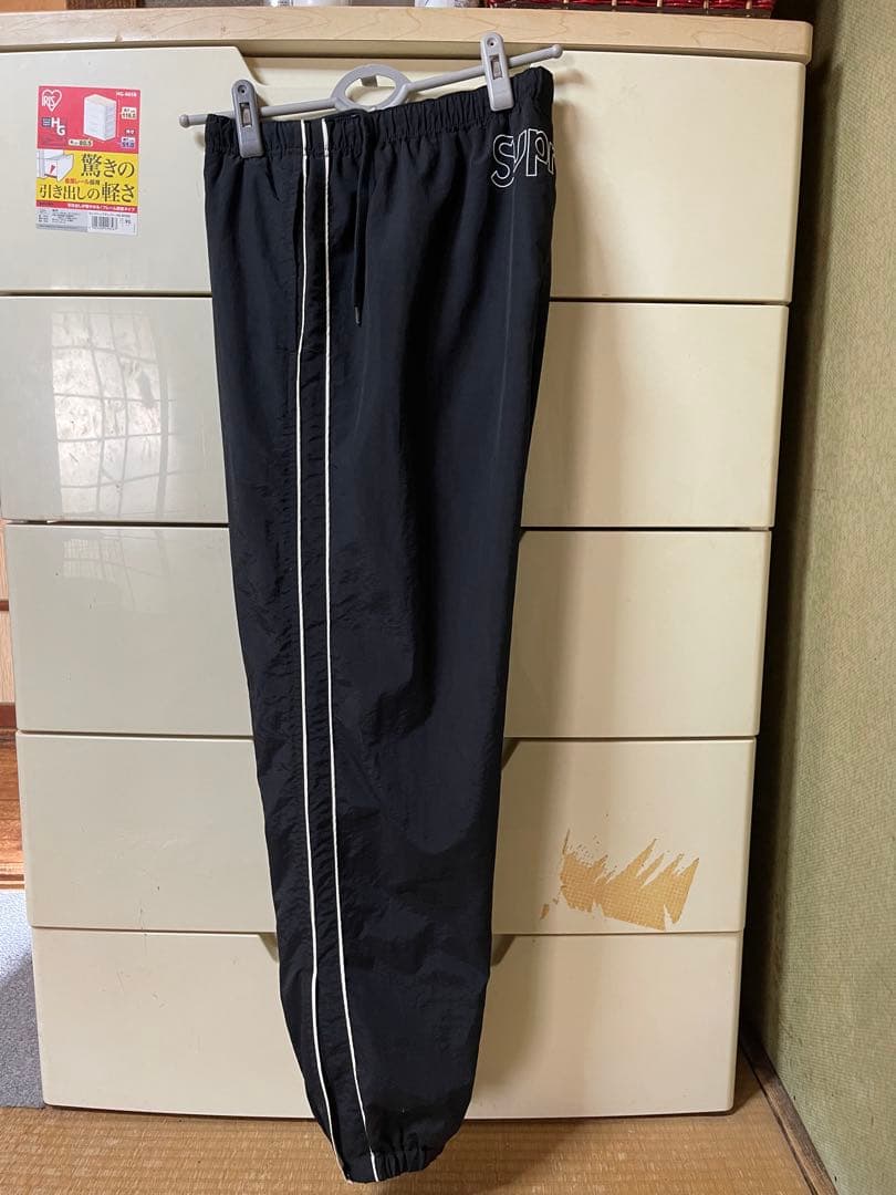 Supreme トラックナイロン ブラックパンツ