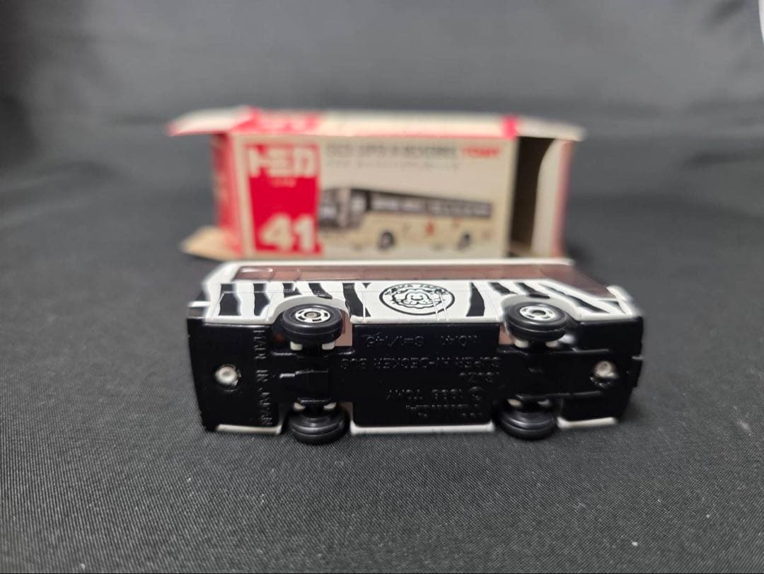 トミカ赤箱41いすずハイデッカーバス