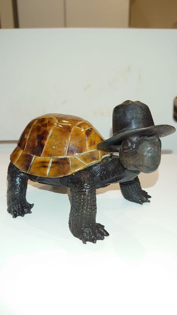 【メートランドスミス】帽子をかぶった亀の置物